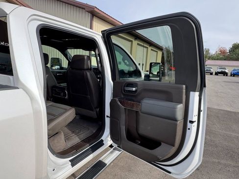 Used 2020 GMC Sierra 3500 Denali w/ Denali Ultimate Package image 41