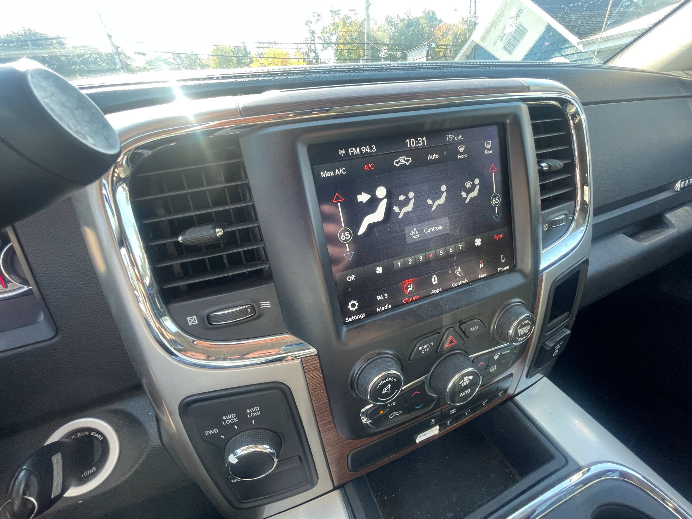 Used 2018 RAM 3500 Laramie AWD/4WD image 14