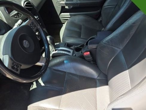 Used 2005 Pontiac Grand Prix GT w/ Leather Trim Package FWD image 14