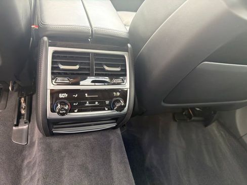 Used 2019 BMW 750i xDrive w/ Autobahn Package AWD/4WD image 8