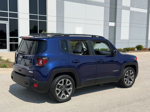 Used 2018 Jeep Renegade Latitude FWD image 5