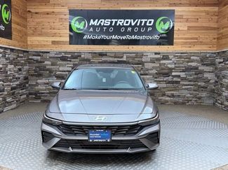 Used 2024 Hyundai Elantra SEL FWD video 3