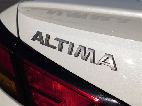 Used 2023 Nissan Altima 2.0 SR image 29