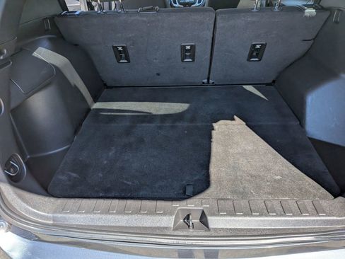 Used 2018 Chevrolet Equinox LT AWD/4WD image 32