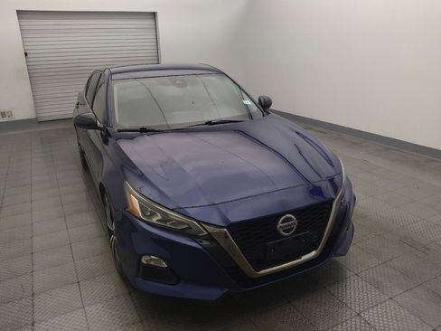 Used 2021 Nissan Altima 2.5 SR FWD image 14
