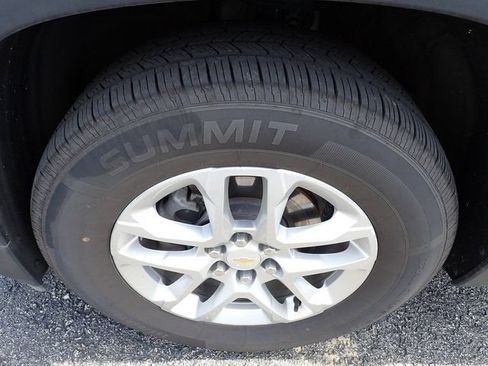 Used 2023 Chevrolet Traverse LS w/ Safety Package AWD/4WD image 10