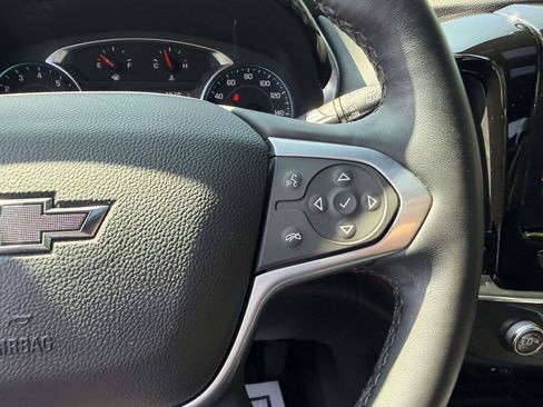 Used 2023 Chevrolet Traverse RS AWD/4WD image 26