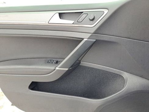 Used 2017 Volkswagen Golf Alltrack SE image 19