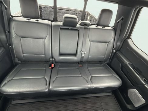 Used 2025 Ford F150 Lariat w/ Equipment Group 502A High image 19