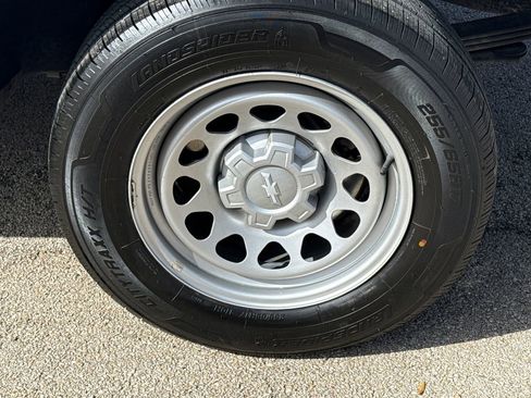 Used 2024 Chevrolet Colorado W/T image 10