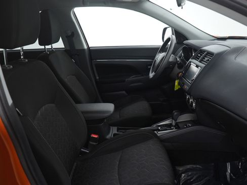 Used 2020 Mitsubishi Outlander Sport ES image 11