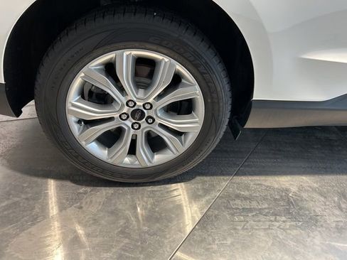 Used 2023 Ford Edge Titanium AWD/4WD image 21