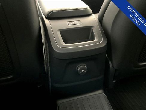 Used 2024 Volvo XC60 T8 Ultimate w/ Protection Package Premier image 30