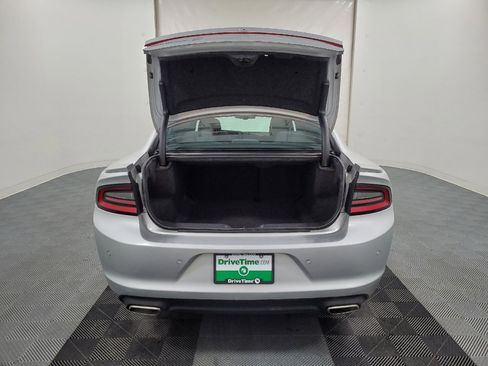 Used 2019 Dodge Charger SXT image 29