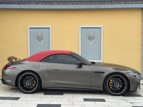 Used 2022 Mercedes-Benz SL 63 AMG 4MATIC image 1