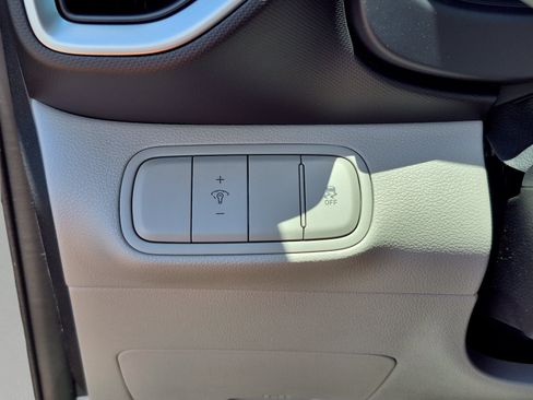 New 2026 Hyundai Venue SEL FWD image 27
