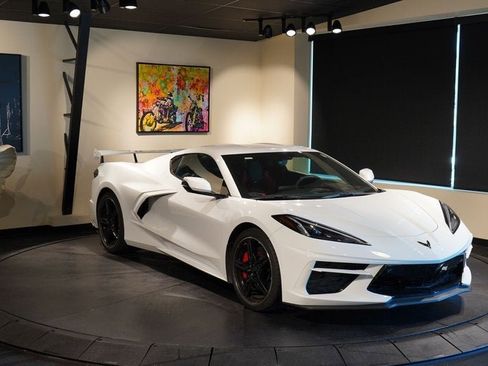 Used 2023 Chevrolet Corvette Stingray Premium Cpe w/ Z51 Performance Package RWD image 17