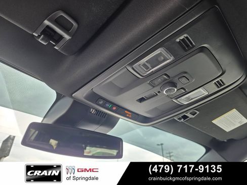 Used 2025 GMC Yukon Denali AWD/4WD image 21