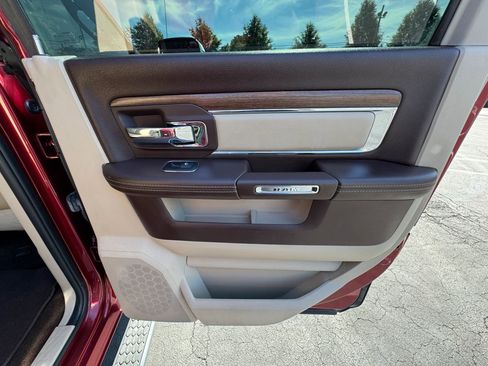 Used 2015 RAM 2500 Laramie w/ Convenience Group image 21