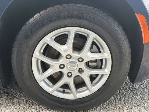 Used 2020 Chrysler Pacifica Touring-L FWD image 7