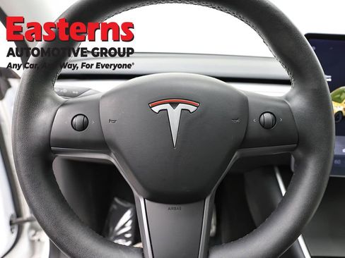 Used 2020 Tesla Model Y Long Range image 10