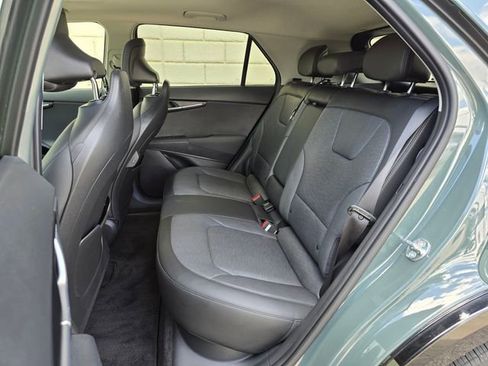 Used 2023 Kia Niro Wave w/ Wave Preserve Package FWD image 33