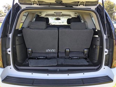 Used 2014 GMC Yukon SLE image 29