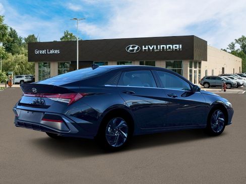 New 2026 Hyundai Elantra SEL Sport FWD image 8
