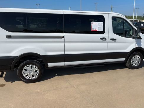 Used 2023 Ford Transit 350 XLT RWD image 8