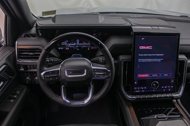 New 2026 GMC Yukon Denali w/ Denali Reserve Package AWD/4WD image 16