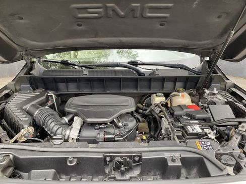 Used 2018 GMC Acadia Denali w/ Technology Package AWD/4WD image 12