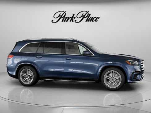 New 2026 Mercedes-Benz GLS 450 4MATIC image 31