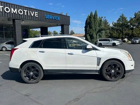 Used 2016 Cadillac SRX Luxury w/ Driver Awareness Package AWD/4WD image 2
