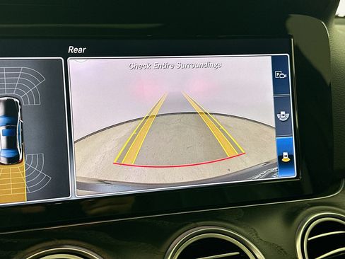 Certified 2018 Mercedes-Benz E 400 4MATIC Sedan image 18