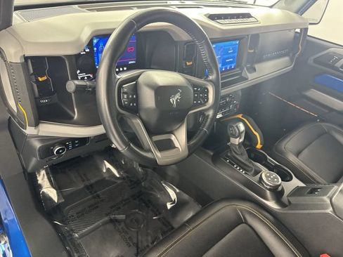 Used 2023 Ford Bronco Badlands w/ Sasquatch Package AWD/4WD image 25