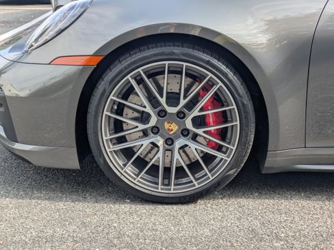 Used 2021 Porsche 911 Turbo image 3