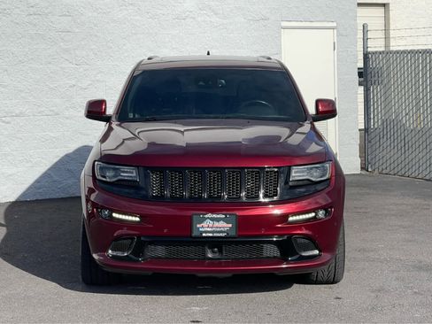Used 2016 Jeep Grand Cherokee SRT image 3