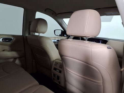 Used 2018 Nissan Pathfinder SL FWD image 11