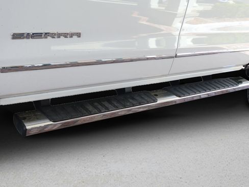 Used 2018 GMC Sierra 1500 SLT w/ SLT Premium Package image 10