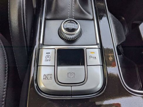 Certified 2024 Kia Telluride EX w/ EX Captain's Chair Package image 33