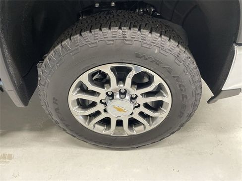 New 2026 Chevrolet Silverado 3500 LTZ w/ LTZ Convenience Package image 14