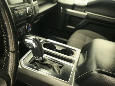 Used 2017 Ford F150 XLT w/ Equipment Group 302A Luxury AWD/4WD image 24