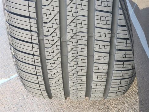 Used 2023 Porsche Panamera 4 Platinum Edition image 11