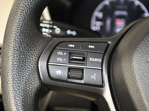 Certified 2023 Honda HR-V LX image 20