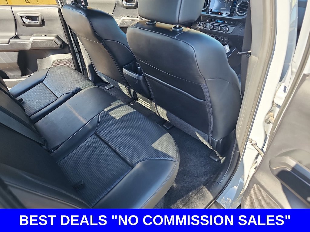 Used 2019 Toyota Tacoma TRD Off-Road AWD/4WD image 11