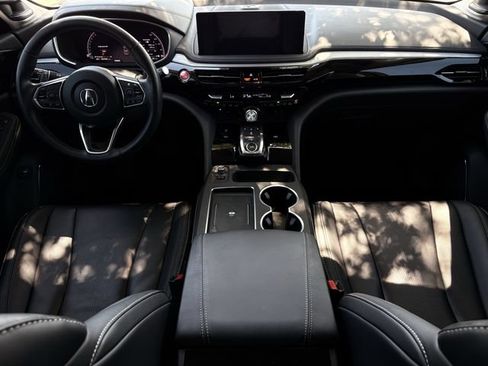 Certified 2025 Acura MDX FWD w/ Technology Package image 11