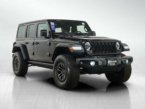 Used 2024 Jeep Wrangler Willys image 7