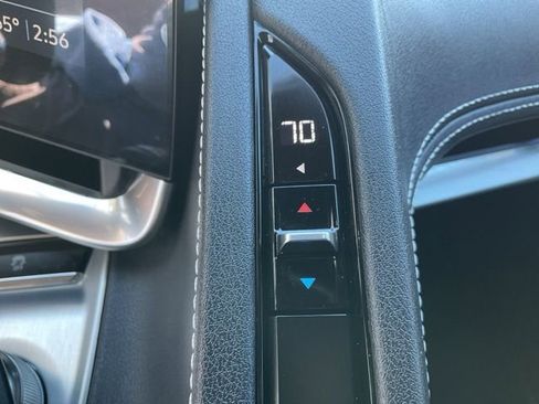Used 2023 Chevrolet Corvette Stingray Coupe w/ 1LT RWD image 19