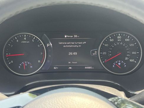 Used 2023 Kia Seltos SX w/ SX Sunroof Package AWD/4WD image 3