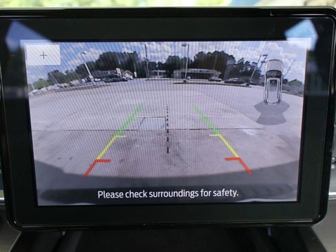 Used 2020 Ford Explorer XLT w/ Equipment Group 202A RWD image 50